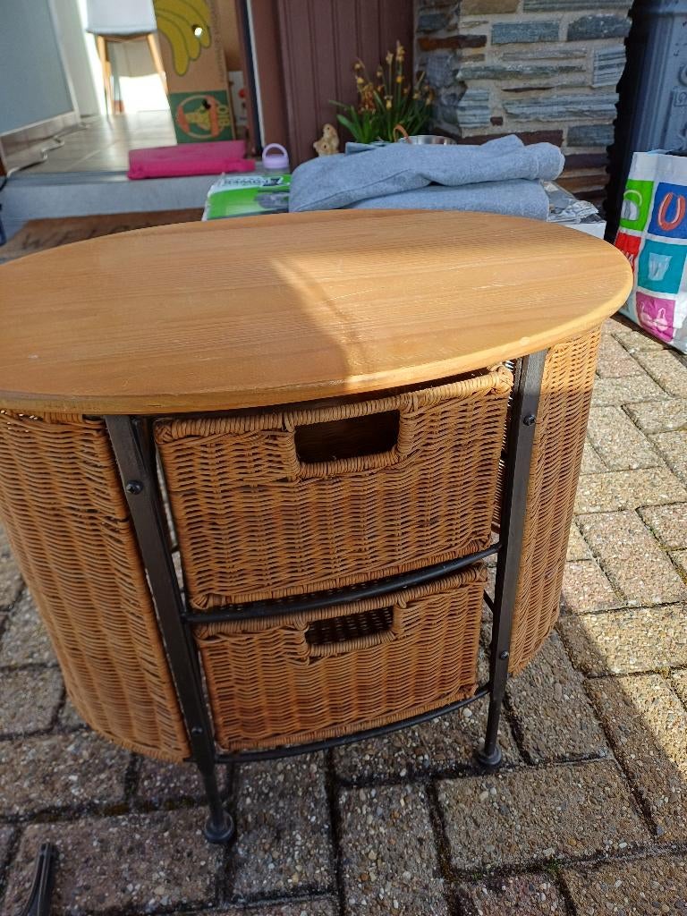 Houten kast met 2 lades, Ophalen, Gebruikt, 1 of 2 laden, Eikenhout