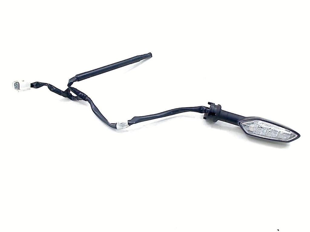 CLIGNOTANT Yamaha Niken GT 2021- (MXT850D) (01-2021/-), Dhr. S. di Majo, Utilisé, Info@cama-motorparts.nl, P.J. Troelstraweg 8 8
3144 CX  MAASSLUIS, NL