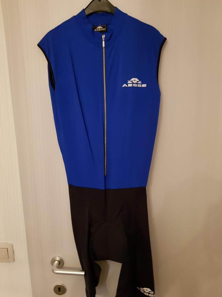 Wielerkledij 2 sets nieuw merk castelli, Fietsen en Brommers, Fietsaccessoires | Fietskleding, Ophalen