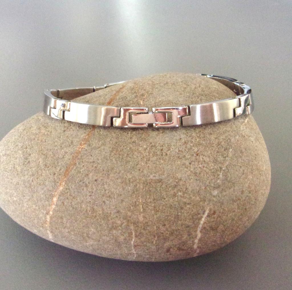 Bracelet en acier inoxydable pour homme, Bijoux, Sacs & Beauté, Bracelets, Enlèvement ou Envoi, Comme neuf, Argent, Acier