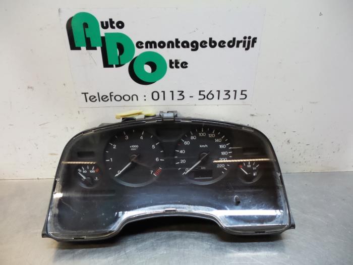 Instrumentenpaneel van een Opel Zafira (Zafira A 99-), Gebruikt, -, -, Opel