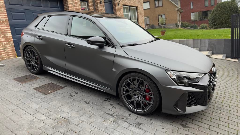 Audi RS3 Sportback 2.5 TFSI Quattro S tronic Carbon Packet, Auto's, Audi, Euro 6, Alcantara, Particulier, Zilver of Grijs