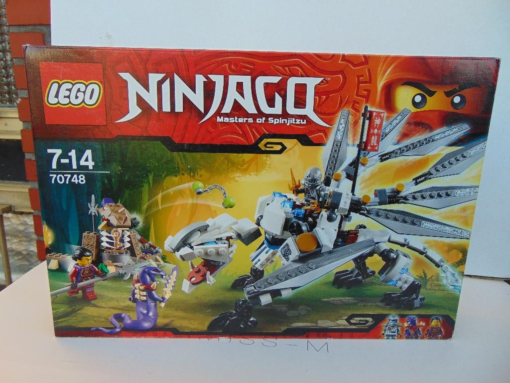 LEGO 70748 Ninjago Titanium Dragon - Nouveau dans la. scellé, Enfants & Bébés, Jouets | Duplo & Lego, Neuf, Lego, Ensemble complet