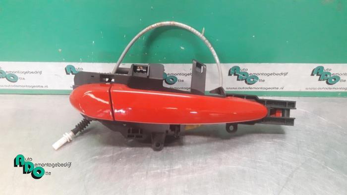 Poignée portière 4portes avant droite d'un BMW 1-Serie (1-, Autos : Pièces & Accessoires, Carrosserie & Tôlerie, BMW, Utilisé