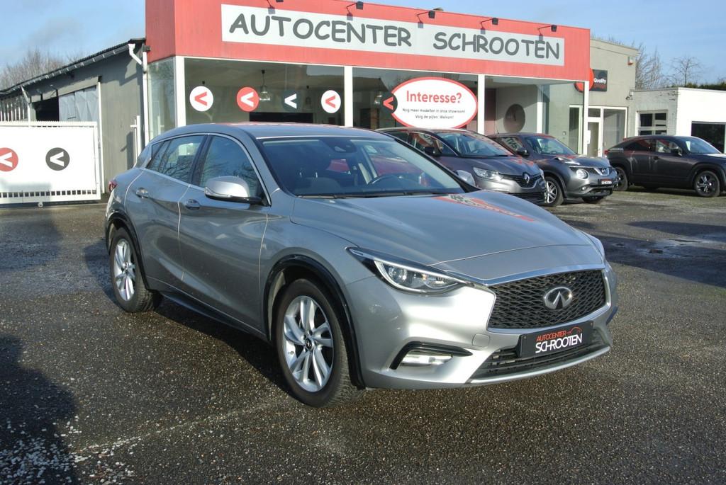 Infiniti Q30 1.6 (bj 2019, automaat), Auto's, Infiniti, Stof, Gebruikt, 4 cilinders, 1595 cc