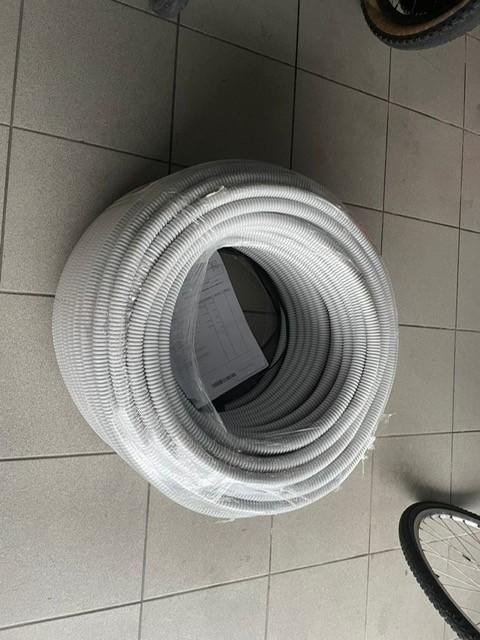 Flexibele lege buis met trekdraad, Ophalen, Nieuw, Kabel of Snoer