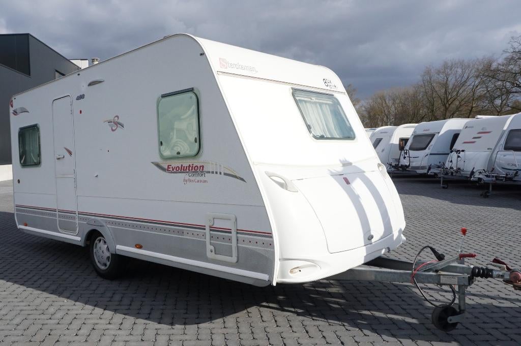 Superbe Sterckeman pour 4 pers.avec store, sièg, MTM 1300 kg, Caravanes & Camping, Grand lit, Jusqu'à 4, Entreprise, Banquette en rond