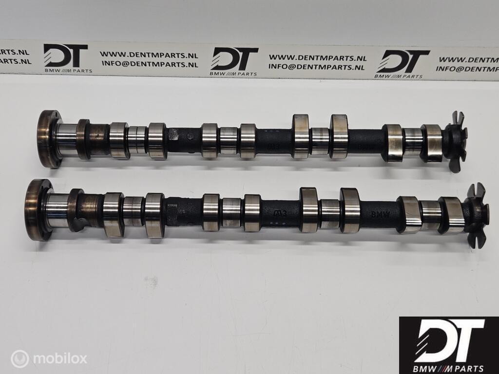 Nokkenas set in+uitlaat cyl. 1-4 BMW E39 M5 S62 11317831567, Auto-onderdelen, Gebruikt, Ophalen of Verzenden, BMW, BMW