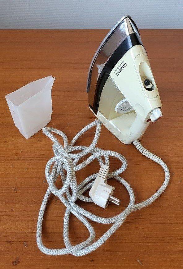 Vintage Rowenta Strijkijzer DA-27.6, Elektronische apparatuur, Strijkijzers en Strijkplanken, Ophalen, Gebruikt, Strijkijzer met snoer