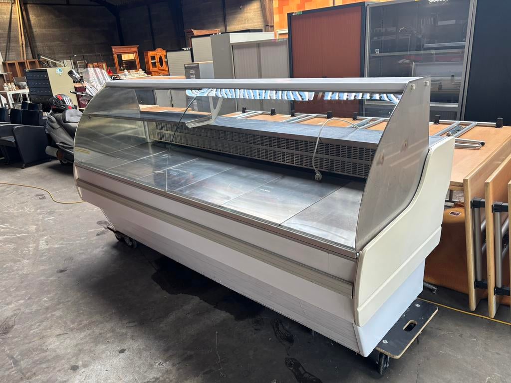 Glazen koeltoog vitrine 240x100 Goede staat., Ophalen