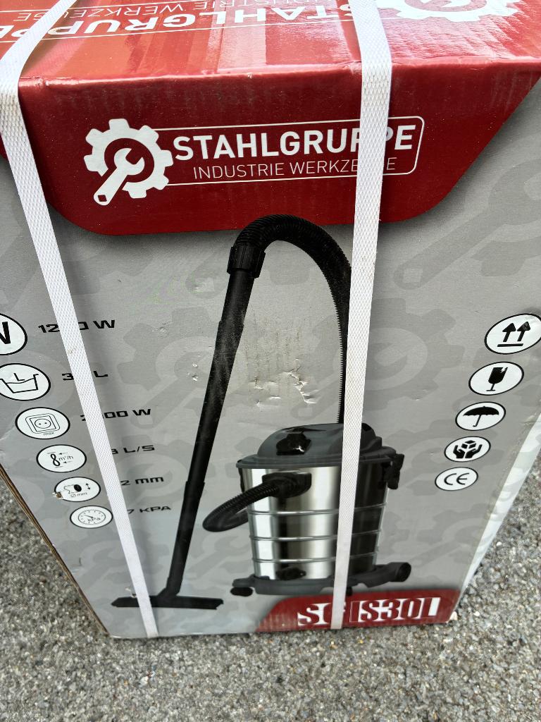 Stofzuiger nat/droog, Ophalen, Stofzuiger, Nieuw, Reservoir