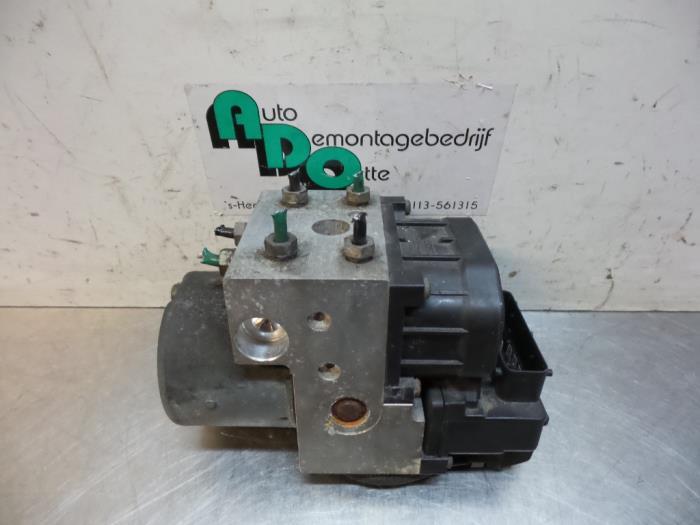 ABS Computer van een Renault Clio (Clio 2 01-), Gebruikt, -, Renault, -