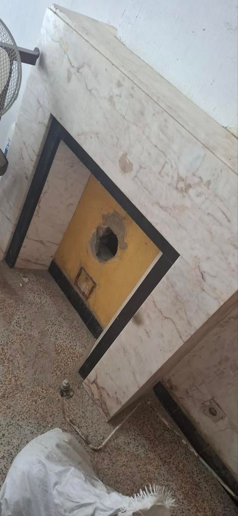 Cheminée marbre blanc et noir. Voir description, Enlèvement