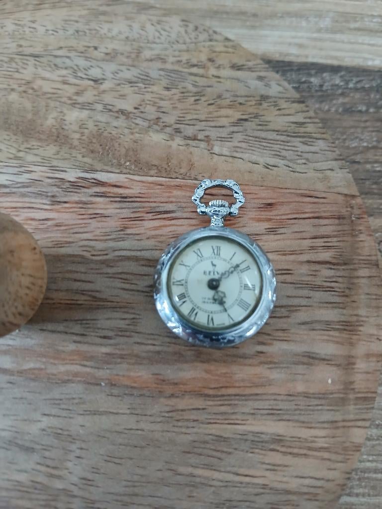 Montre a gousset, Ophalen