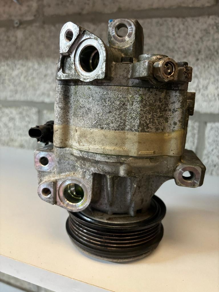 COMPRESSEUR DE CLIMATISATION OPEL KARL, Ophalen, Gebruikt, RUE BRIGADE PIRON 307, Garage_bila@yahoo.fr