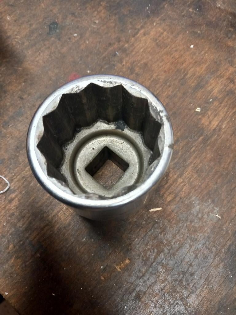 Douille 46, Enlèvement ou Envoi