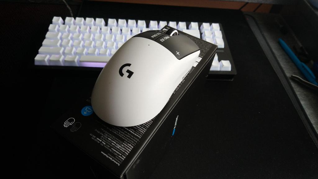 Logitech Pro X2 Superstrike Wireless 8000hz polling rate, Neuf, Souris, Enlèvement ou Envoi, Logitech