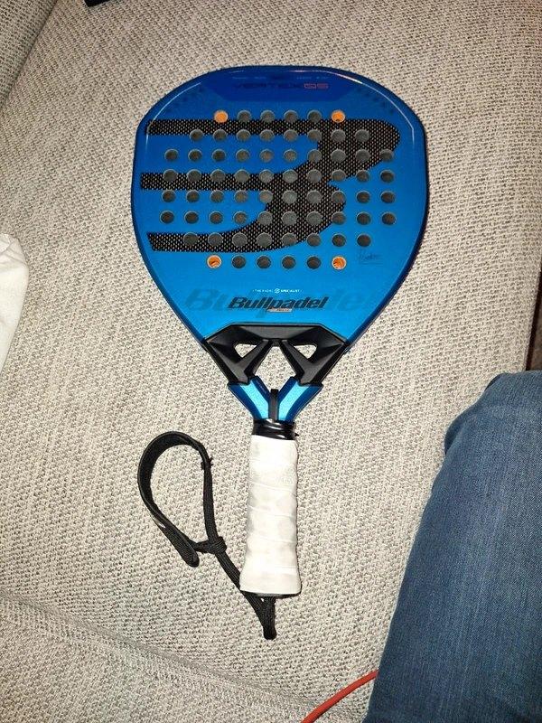 Bullpadel Vertex 05 Geo 2026, Enlèvement ou Envoi, Comme neuf, Raquette de padel