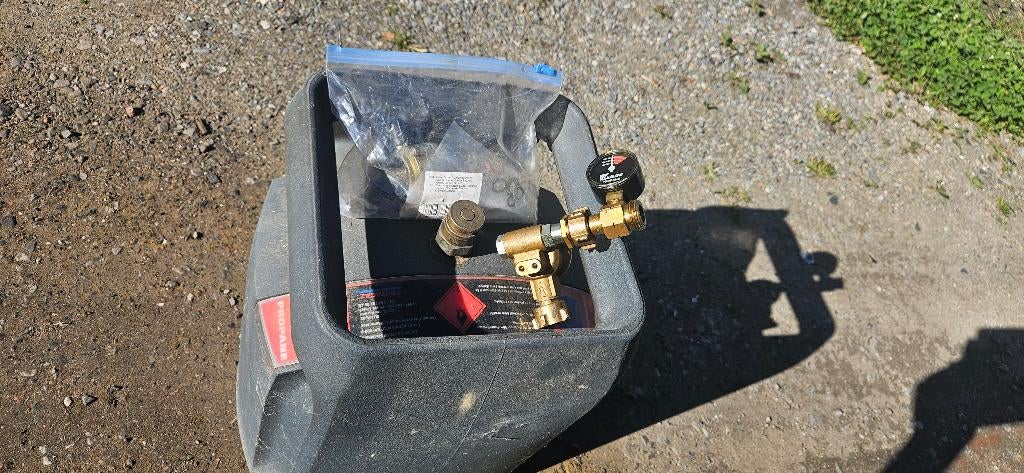 Antar gas kubusauto van 5 kg. met niveauregelingsindicator, Caravans en Kamperen, Kampeeraccessoires, Ophalen