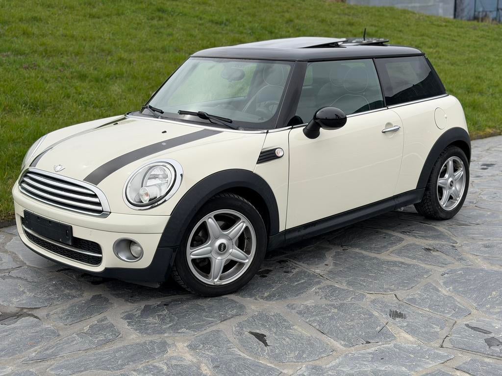 Mini Cooper D 1.6/Pano/Cruisecontrol, Auto's, Voorwielaandrijving, Zwart, 4 cilinders, Beige