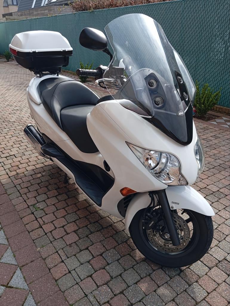 Honda Forza 250 ABS (NSS250) – Zeer Zuinig (3L/100km)