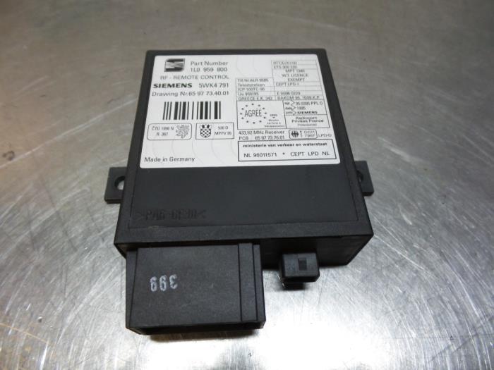 Module verrouillage central des portes d'un Seat Inca, -, Utilisé, -, Seat