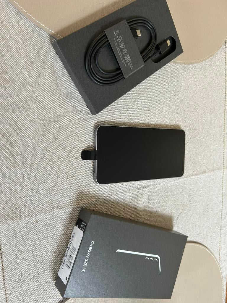 Samsung Galaxy S25 FE, Telecommunicatie, Mobiele telefoons | Samsung, Ophalen, Overige modellen, Zwart, Android OS