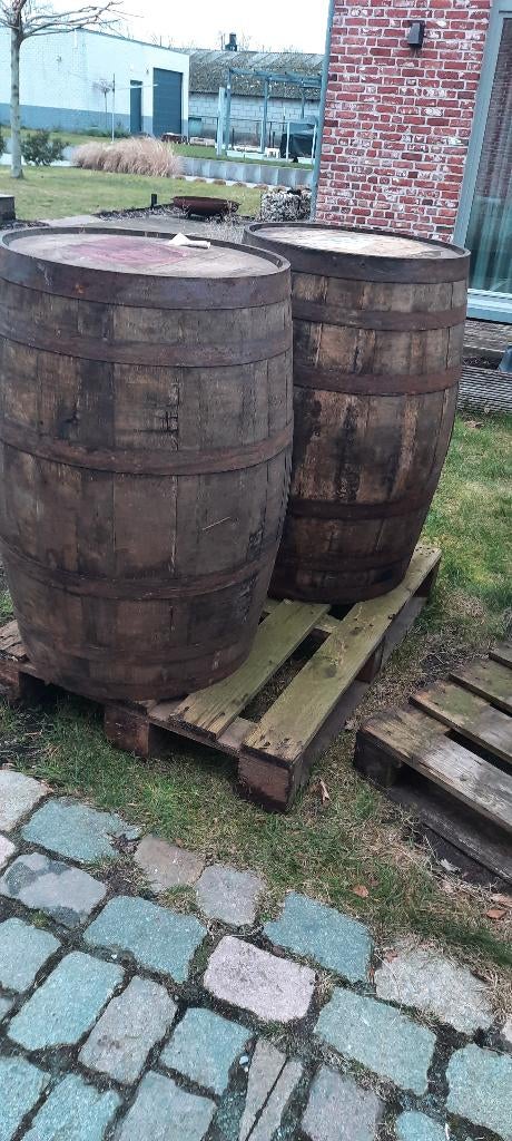 echt gebruikte wijn en wiskheyvaten (eik) zware tonnen, Maison & Meubles, Tables | Tables mange-debout, Utilisé, Enlèvement