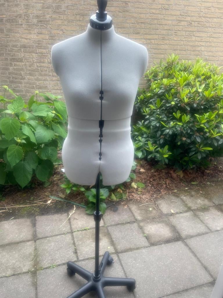 Verstelbare paspop 40/48, Hobby en Vrije tijd, Ophalen of Verzenden, Paspop