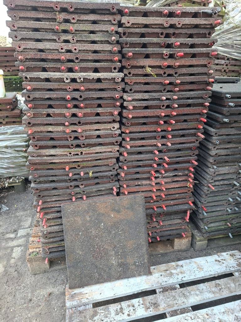 130 rubberen tegels 50x50x4.5 cm staltegels stalmatten, Dieren en Toebehoren