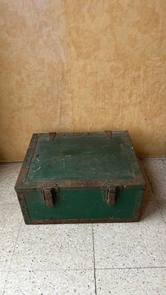 Antieke koffer, Huis en Inrichting, Woonaccessoires | Kisten, Ophalen, Gebruikt, Metaal