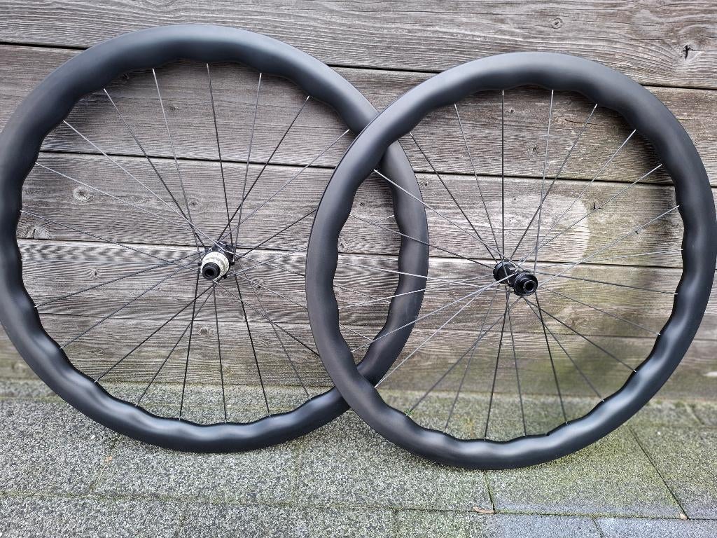 Paires de roues en carbone à prix d'usine, Neuf, Autres marques, Enlèvement ou Envoi, 28 pouces