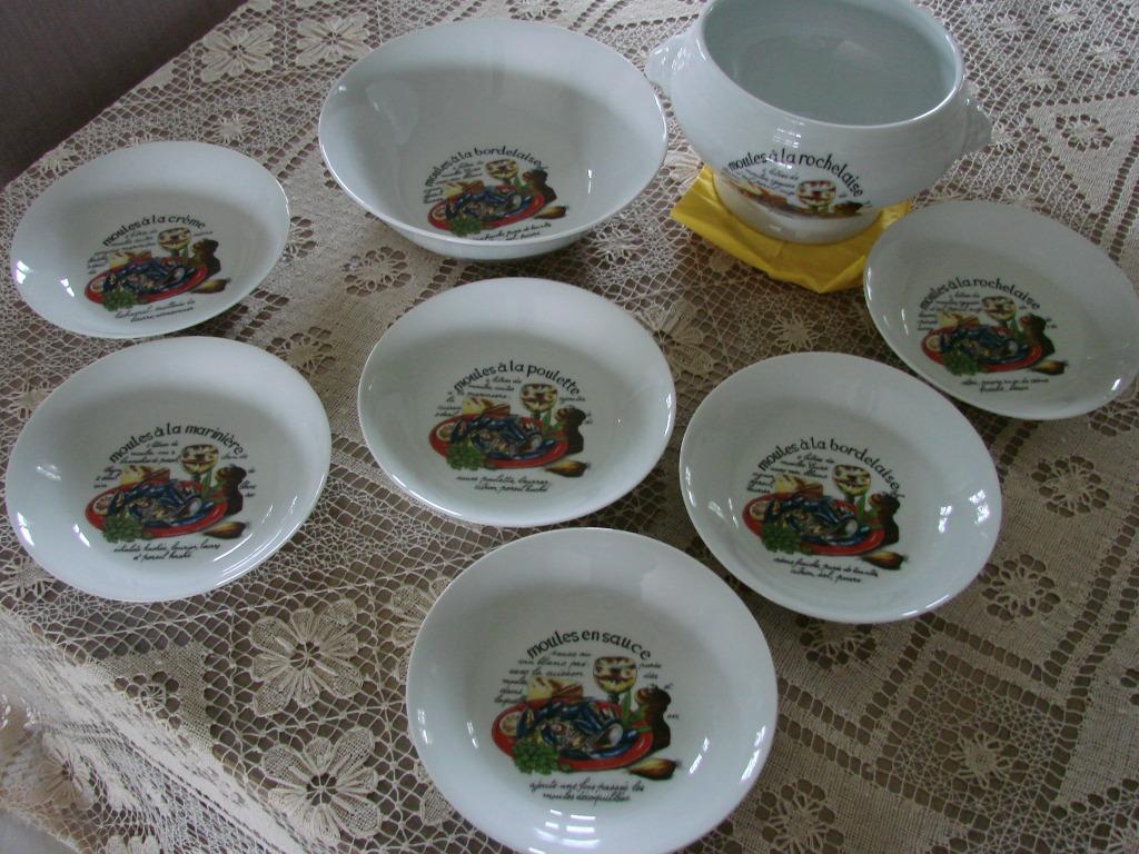 vintage: nieuw mosselservies uit jaren 1970, Huis en Inrichting, Keuken | Servies, Ophalen, Nieuw, Overige stijlen, Porselein