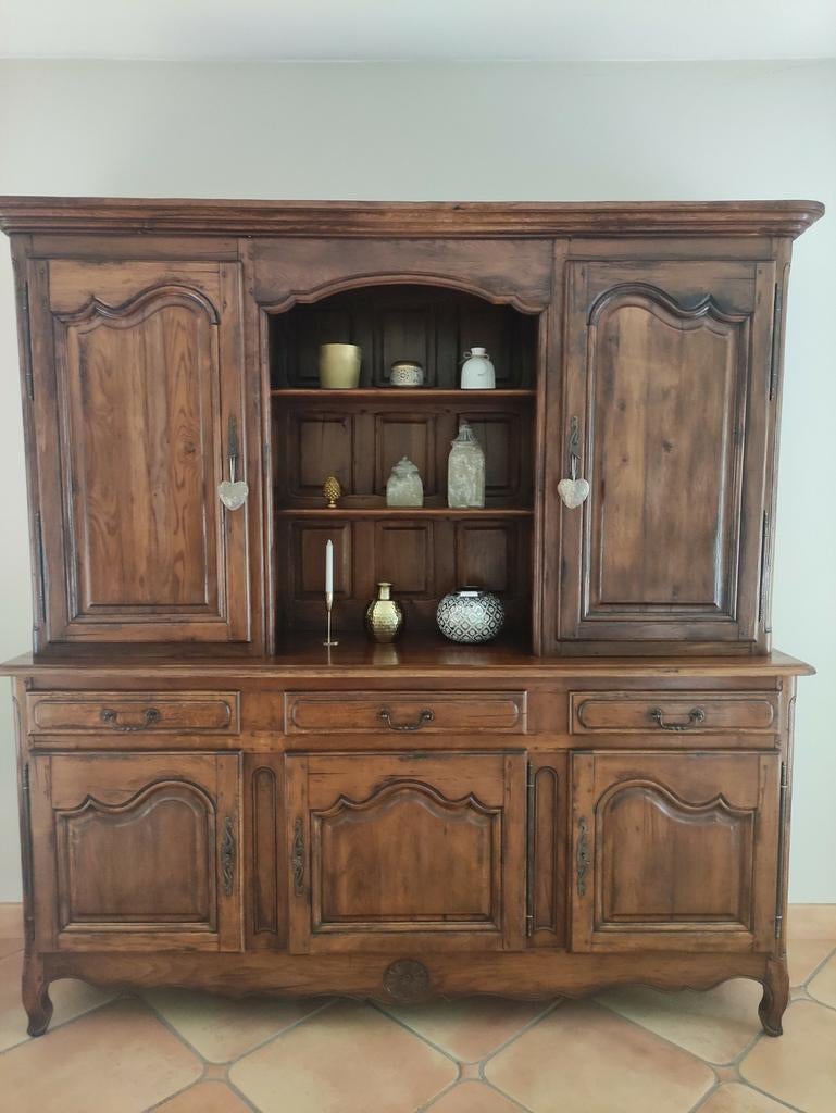 Buffet vaisselier deux corps chêne massif brun foncé, Maison & Meubles, Armoires | Buffets, Enlèvement, Utilisé, Chêne
