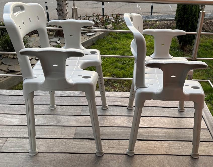 Etac Swift chaise de douche gris, Divers, Matériel Infirmier, Comme neuf, Enlèvement