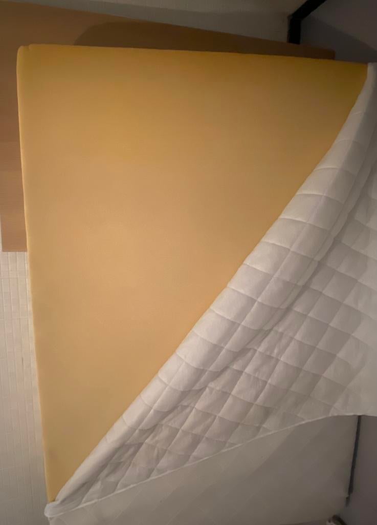 Matelas 140x200 déhoussable, Enlèvement, Comme neuf, Sommier