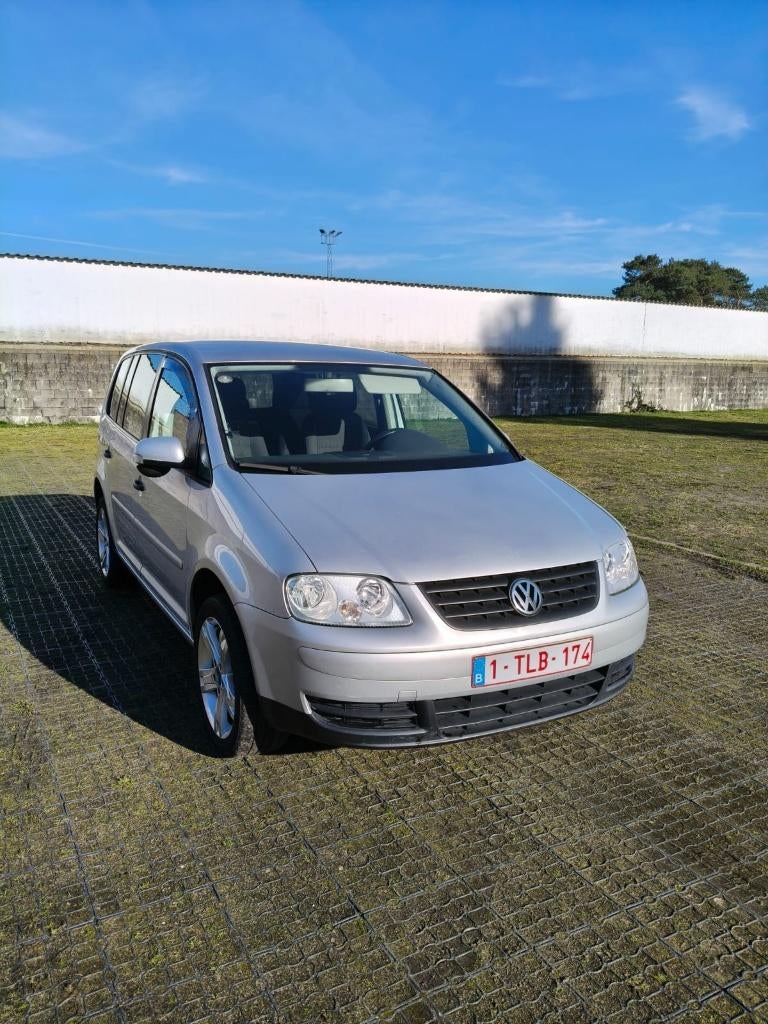 Volkswagen Touran met keuring voor verkoop, Auto's, Volkswagen, Particulier, Touran, ABS, Airbags, Bluetooth, Cruise Control, Elektrische ramen