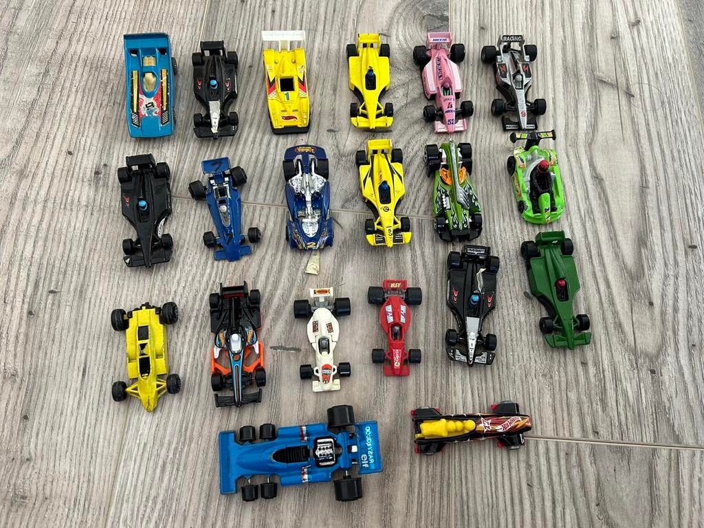 Lot de 20 voitures de course, Hot Wheels, Corgi,…, Enlèvement ou Envoi