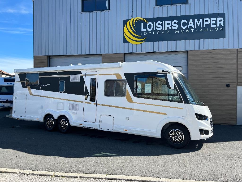 Camping-car intégral EURAMOBIL Intégra I890QB 2024, Fiat, Vloeistofverwarming, Bedrijf, Diesel