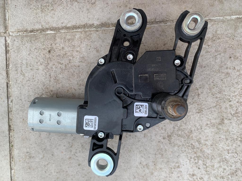 Moteur essuie-glace arrière Skoda Fabia, Autos, Achat, Break, Particulier, Essence