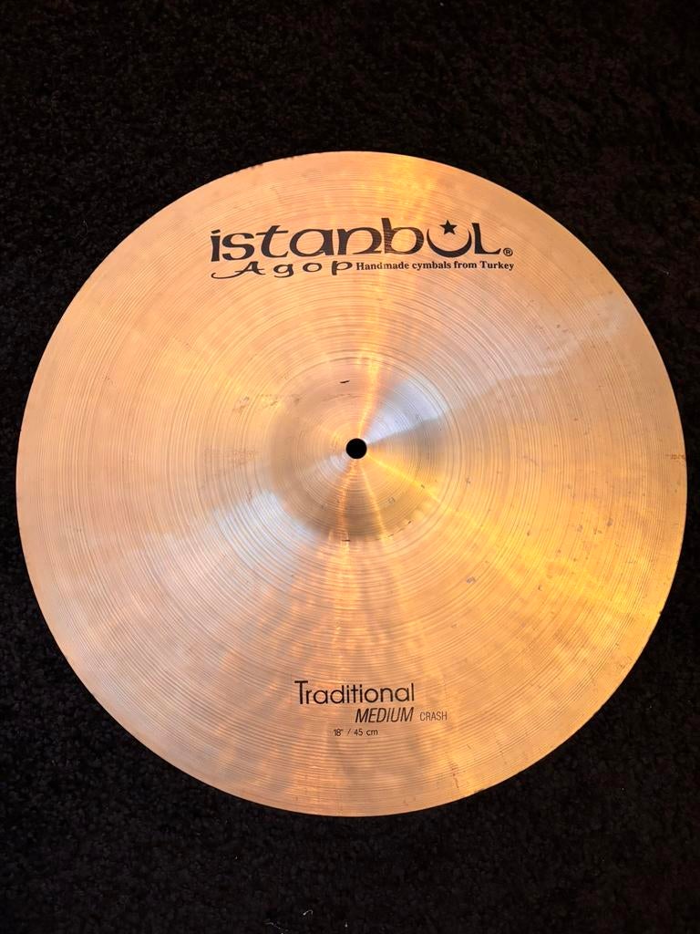 Istanbul Agop Traditional Medium crash 18“ /Azure Hi-Hat 14”, Muziek en Instrumenten, Ophalen of Verzenden, Zo goed als nieuw