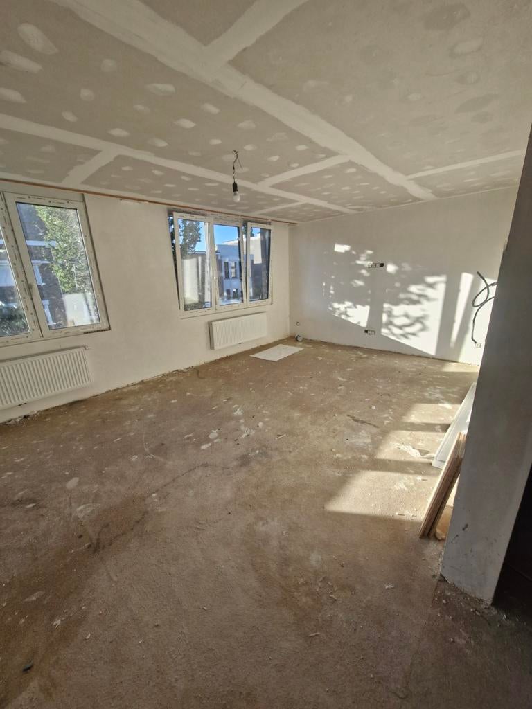 جميع أشغال البناء Renovatie Badkamer tegels plaatsen gyproc