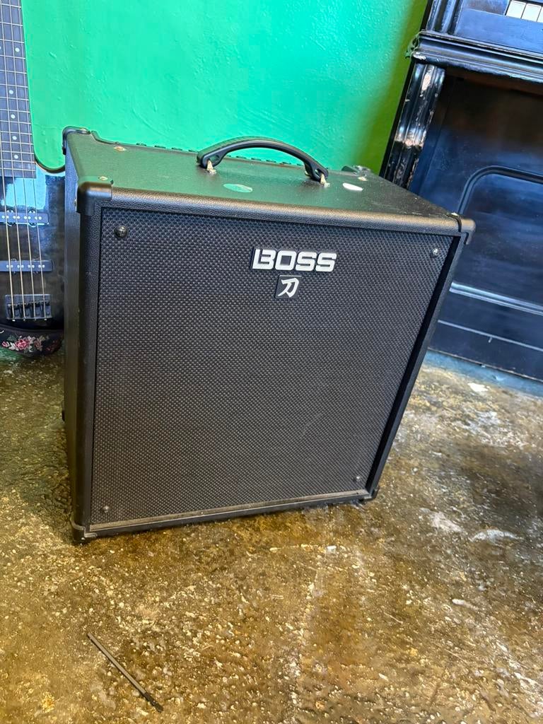 Katana boss Amp, Musique & Instruments, Amplis | Basse & Guitare, Enlèvement, Comme neuf