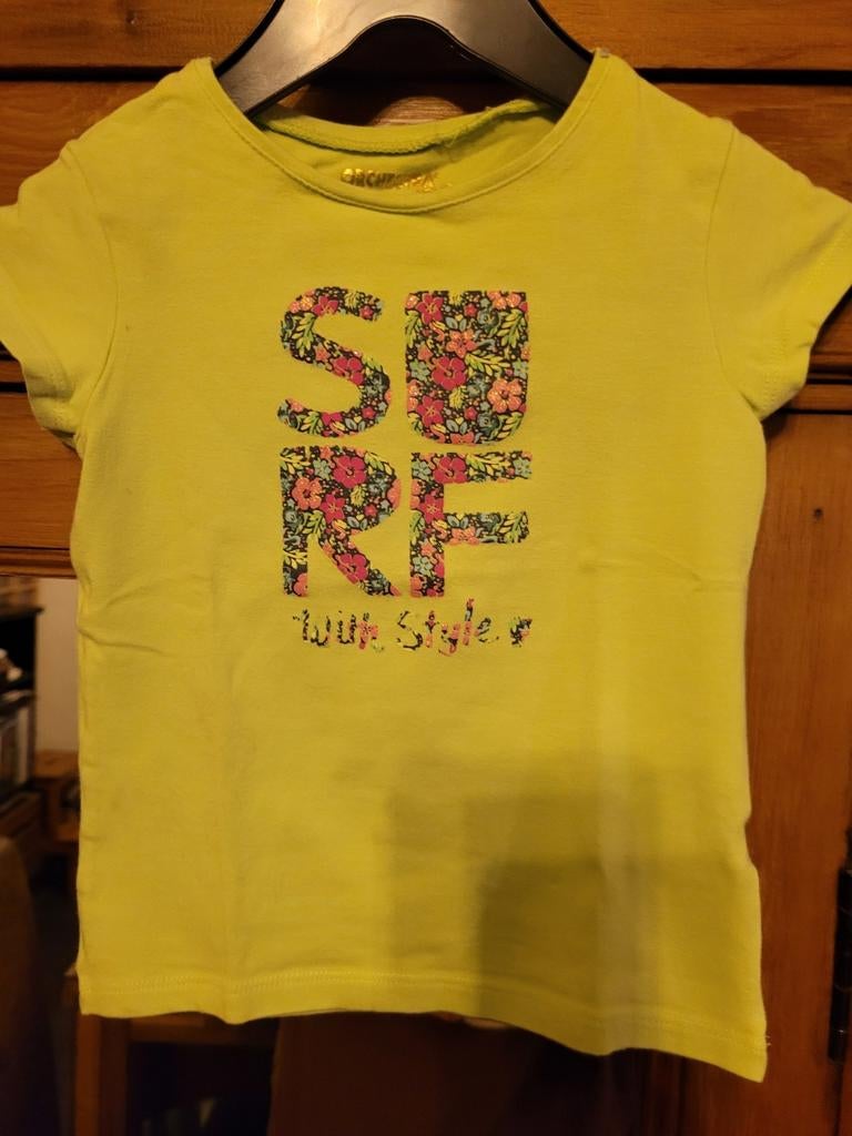 Surf tshirt mt 110, Ophalen of Verzenden, Zo goed als nieuw