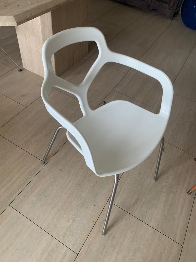 Trace stoel x4  by desalto shin azumi, Maison & Meubles, Chaises, Métal, Enlèvement, Utilisé, Blanc