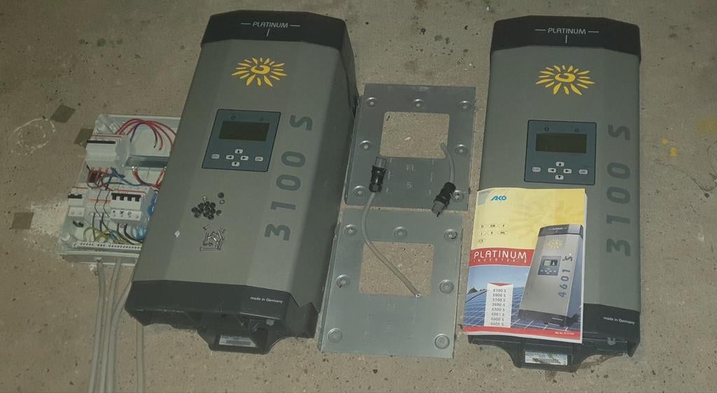 2 onduleurs, panneaux solaires, Bricolage & Construction, Panneaux solaires & Accessoires, Enlèvement