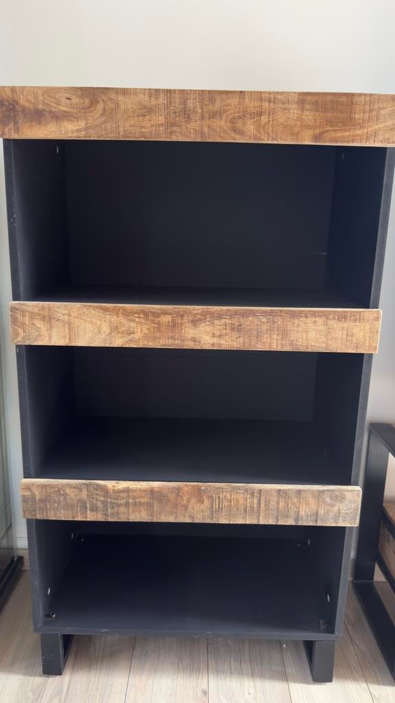 Armoire en bois Mango, Enlèvement, Comme neuf