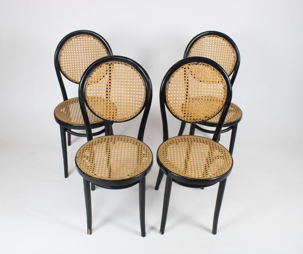 4 chaises en bois courbé, style Thonet, Enlèvement