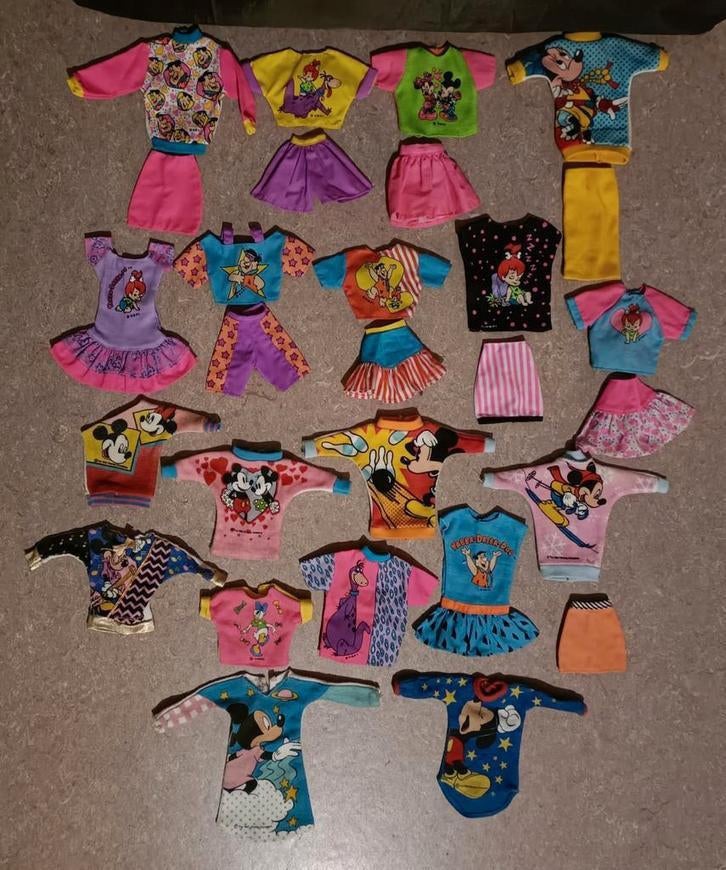 Barbie vintage Disney en The Flintstones Fun Wear fashions, Ophalen of Verzenden, Gebruikt, Barbie