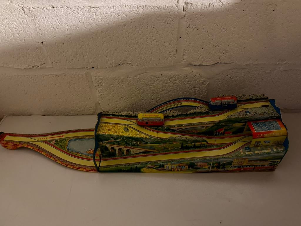 Vintage blikken speelgoed racebaan – 2 auto’s + sleutel, Antiek en Kunst, Ophalen of Verzenden